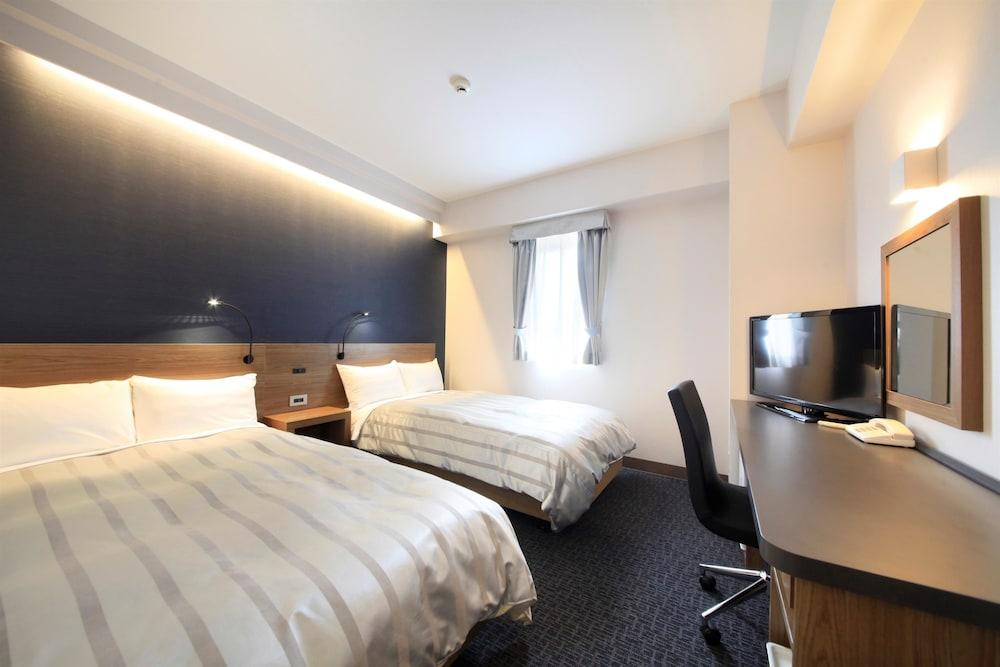 Atsugi Urban Hotel Luaran gambar